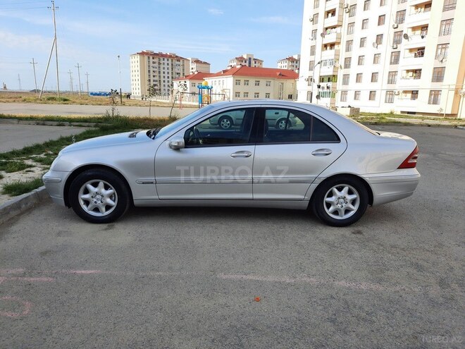 Mercedes C 200 2000, 242,000 km - 2.0 л - Bakı