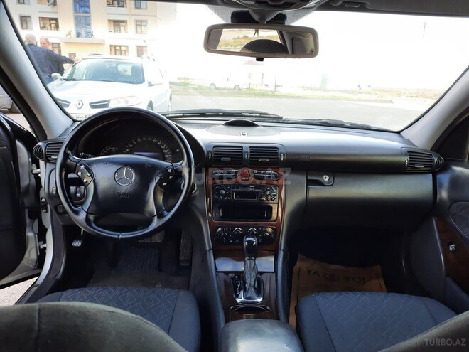 Mercedes C 200 2000, 242,000 km - 2.0 л - Bakı
