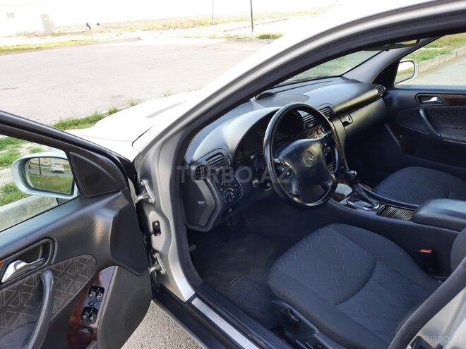 Mercedes C 200 2000, 242,000 km - 2.0 л - Bakı