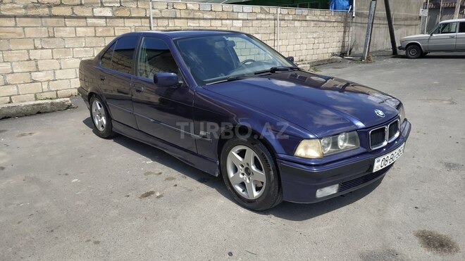 BMW 320 1994, 318,000 km - 2.0 л - Zaqatala