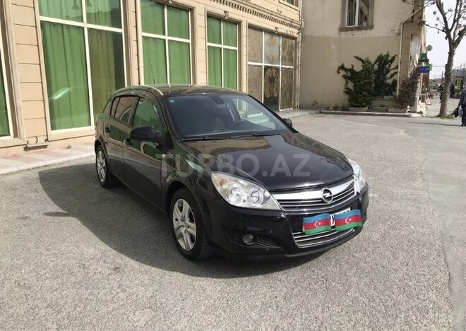 Opel Astra 2010, 184,000 km - 1.4 л - Bakı