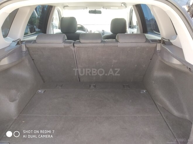 Hyundai i30 2010, 165,000 km - 1.6 l - Salyan