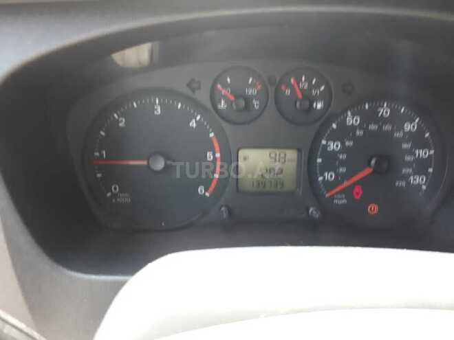 Toyota Corolla 2005, 215,000 km - 1.4 l - Sumqayıt