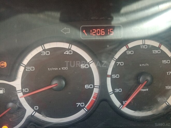 Iran Khodro Runna 2014, 120,000 km - 1.6 л - Bakı