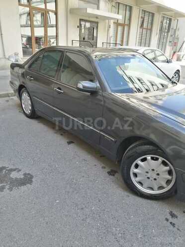 Mercedes E 270 2000, 480,480 km - 2.7 l - Bakı