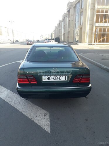 Mercedes E 240 1999, 212,650 km - 2.4 l - Bakı