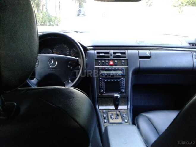 Mercedes E 220 2000, 227,000 km - 2.2 л - Bakı