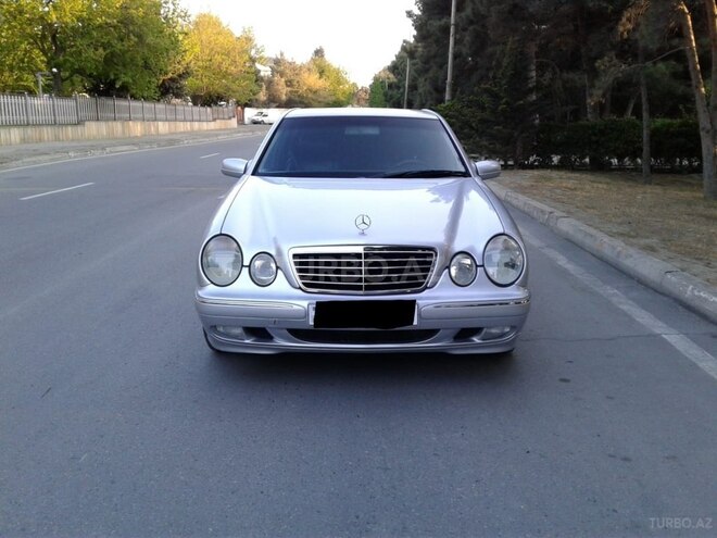 Mercedes E 220 2000, 227,000 km - 2.2 л - Bakı