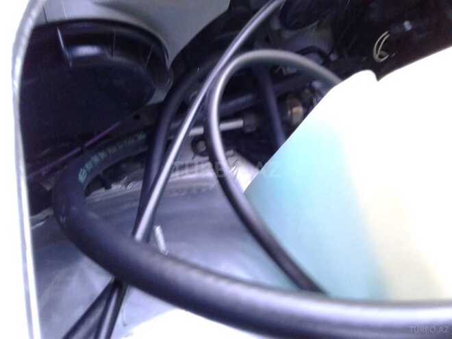 Mercedes E 220 2000, 227,000 km - 2.2 л - Bakı