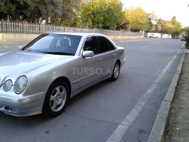 Mercedes E 220 2000, 227,000 km - 2.2 л - Bakı