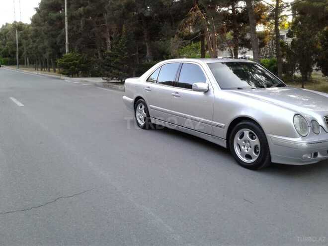 Mercedes E 220 2000, 227,000 km - 2.2 л - Bakı