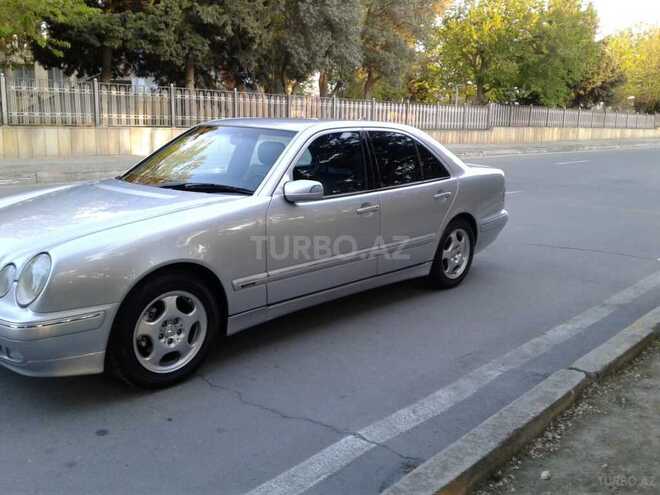 Mercedes E 220 2000, 227,000 km - 2.2 л - Bakı