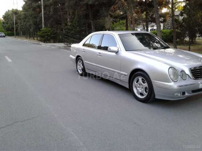 Mercedes E 220 2000, 227,000 km - 2.2 л - Bakı