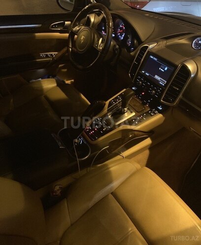 Porsche Cayenne GTS 2013, 130,000 km - 4.8 l - Bakı