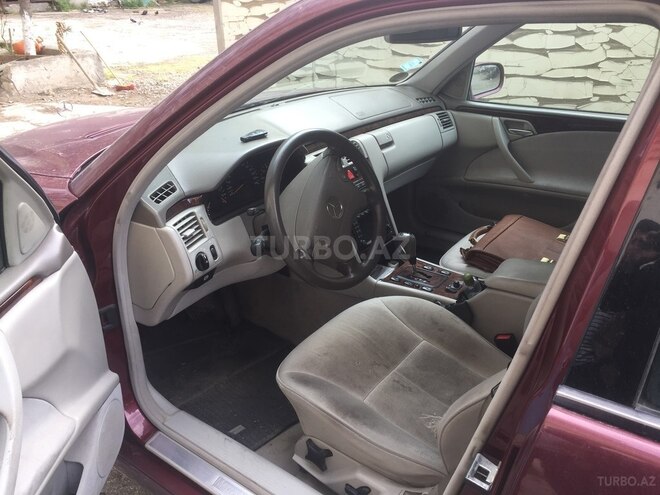 Mercedes E 240 1999, 265,000 km - 2.4 l - Bakı
