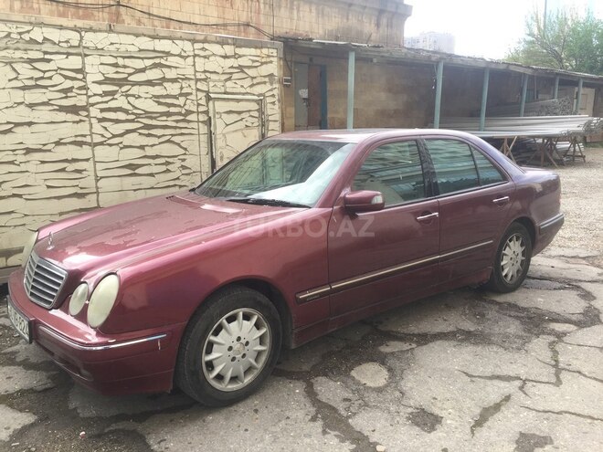 Mercedes E 240 1999, 265,000 km - 2.4 l - Bakı
