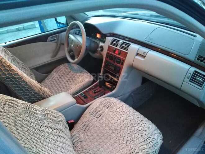 Mercedes E 240 1999, 410,103 km - 2.4 l - Göyçay