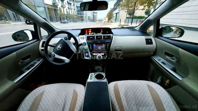 Toyota Prius V 2012, 165,000 km - 1.8 л - Bakı
