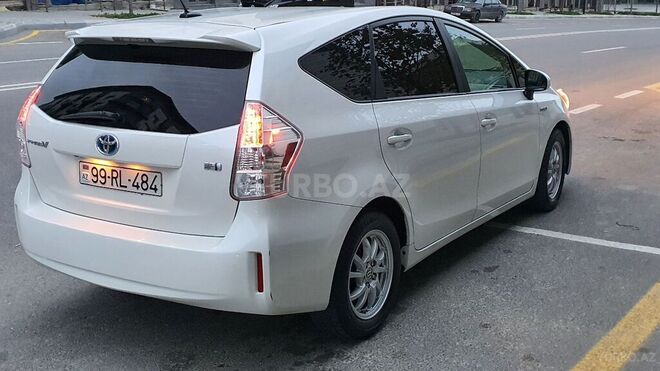 Toyota Prius V 2012, 165,000 km - 1.8 л - Bakı