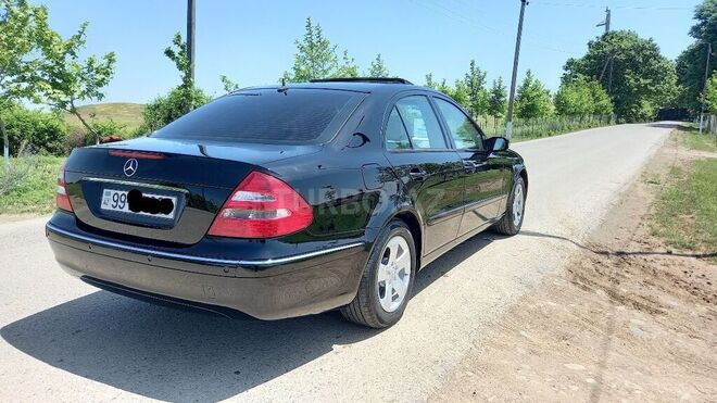 Mercedes E 240 2005, 234,270 km - 2.6 l - Masallı