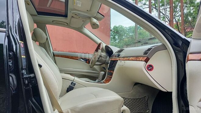 Mercedes E 240 2005, 234,270 km - 2.6 l - Masallı