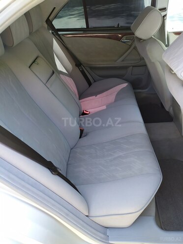 Mercedes E 240 1999, 212,119 km - 2.4 l - Şəki