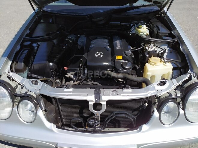 Mercedes E 240 1999, 212,119 km - 2.4 l - Şəki