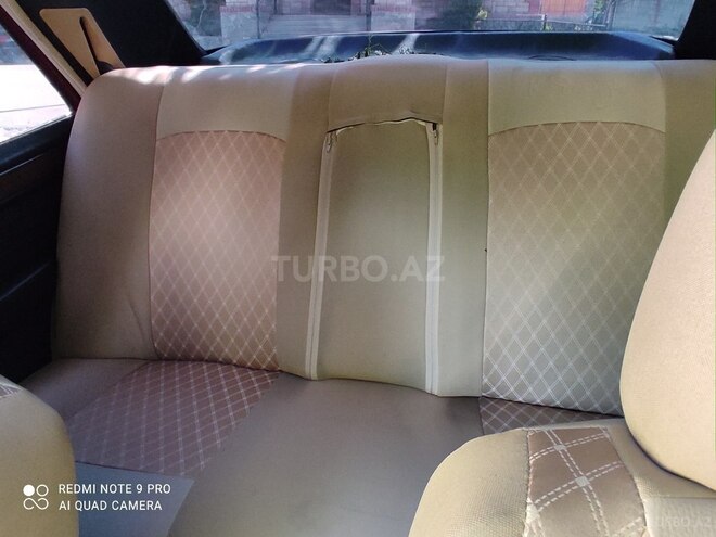 Mercedes E 250 1991, 256,000 km - 2.5 l - Şəki