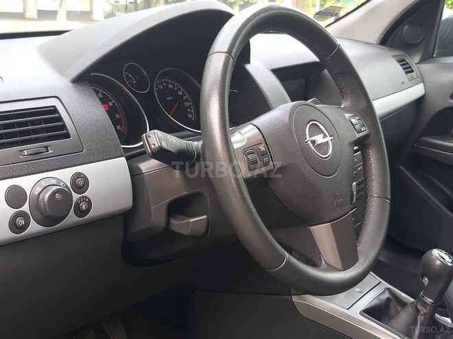 Opel Astra 2006, 173,000 km - 1.4 л - Mingəçevir