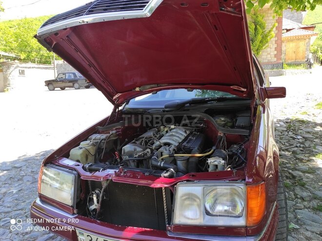 Mercedes E 250 1991, 256,000 km - 2.5 l - Şəki
