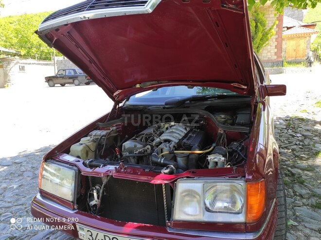 Mercedes E 250 1991, 256,000 km - 2.5 l - Şəki