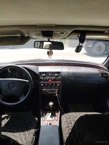 Mercedes C 200 1997, 327,147 km - 2.0 л - Bərdə