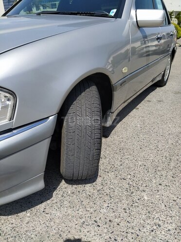 Mercedes C 200 1997, 327,147 km - 2.0 л - Bərdə