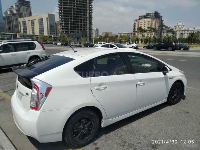 Toyota Prius 2013, 170,000 km - 1.8 l - Bakı