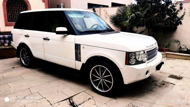 Land Rover Range Rover 2004, 235,000 km - 4.4 l - Bakı