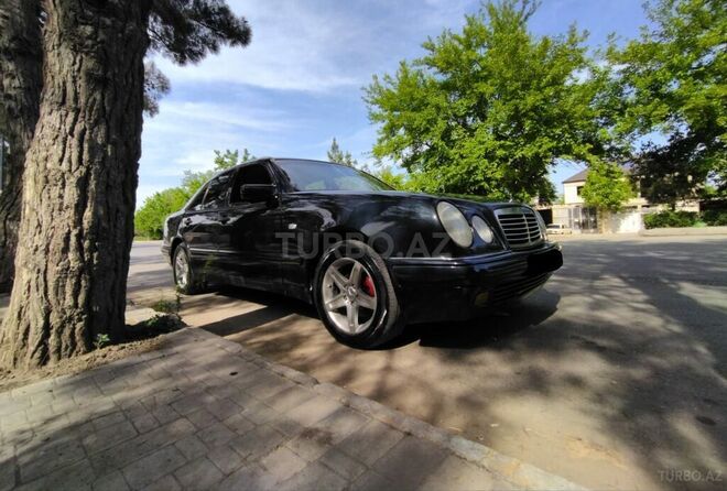 Mercedes E 220 1998, 540,000 km - 2.2 l - Bərdə