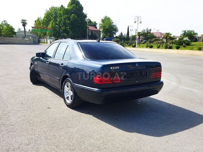 Mercedes E 220 1998, 540,000 km - 2.2 l - Bərdə