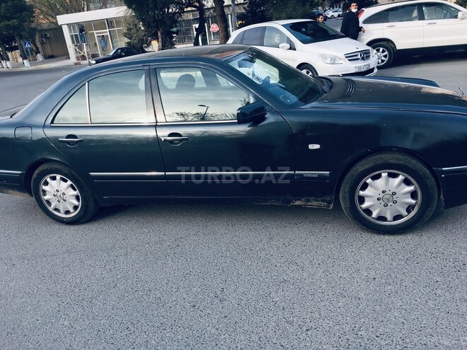 Mercedes E 300 1996, 241,041 km - 3.0 л - Sumqayıt