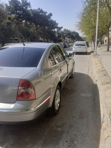 Volkswagen Passat 2004, 227,177 km - 1.8 l - Gəncə