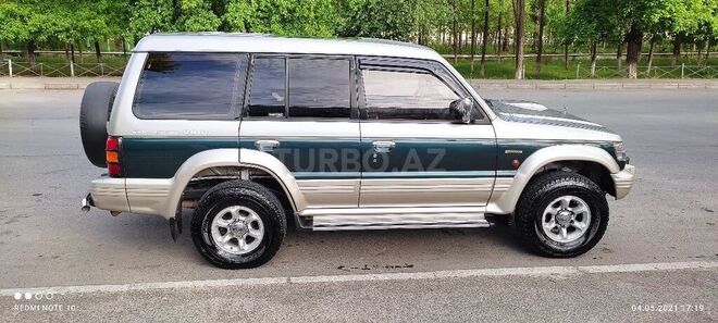 Mitsubishi Pajero 1996, 423,909 km - 2.8 l - İsmayıllı
