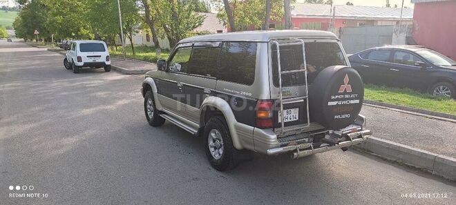Mitsubishi Pajero 1996, 423,909 km - 2.8 l - İsmayıllı