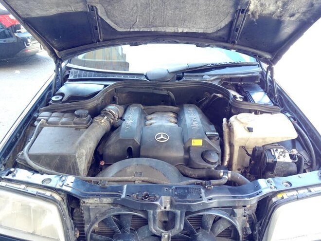 Mercedes C 240 1998, 281,589 km - 2.4 l - Bakı