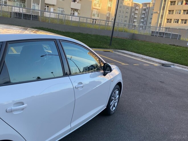 SEAT Ibiza 2013, 108,000 km - 1.6 l - Bakı