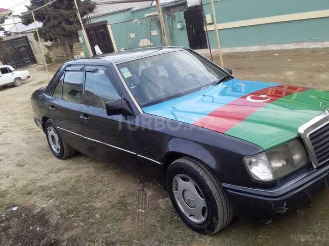 Mercedes  1990, 600,256 km - 3.0 l - Bakı