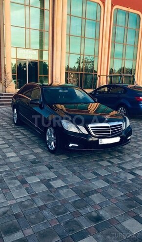 Mercedes E 220 2009, 330,000 km - 2.2 л - Şirvan