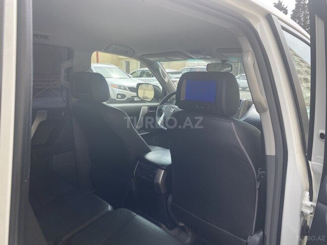 Toyota Prado 2010, 180,000 km - 2.7 л - Bakı