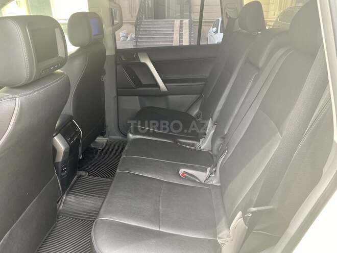 Toyota Prado 2010, 180,000 km - 2.7 л - Bakı