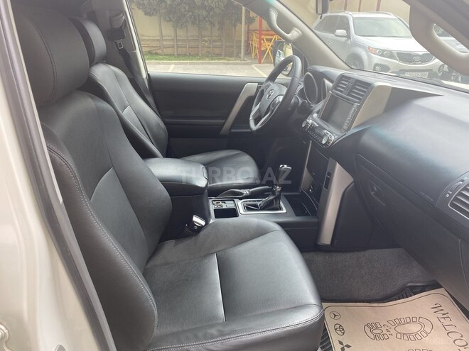 Toyota Prado 2010, 180,000 km - 2.7 л - Bakı