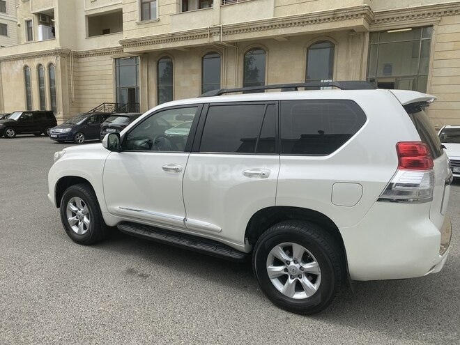 Toyota Prado 2010, 180,000 km - 2.7 л - Bakı