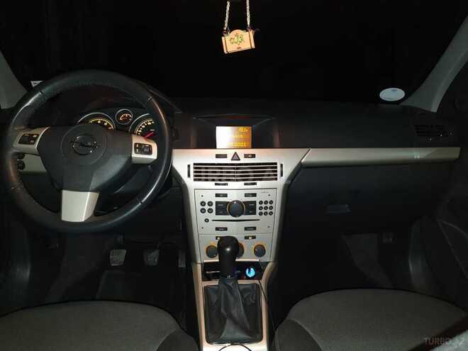 Opel Astra 2007, 110,000 km - 1.4 l - Tovuz
